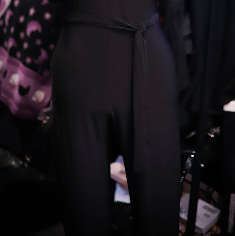 BooHoo Jumpsuit - Picture 3 of 4